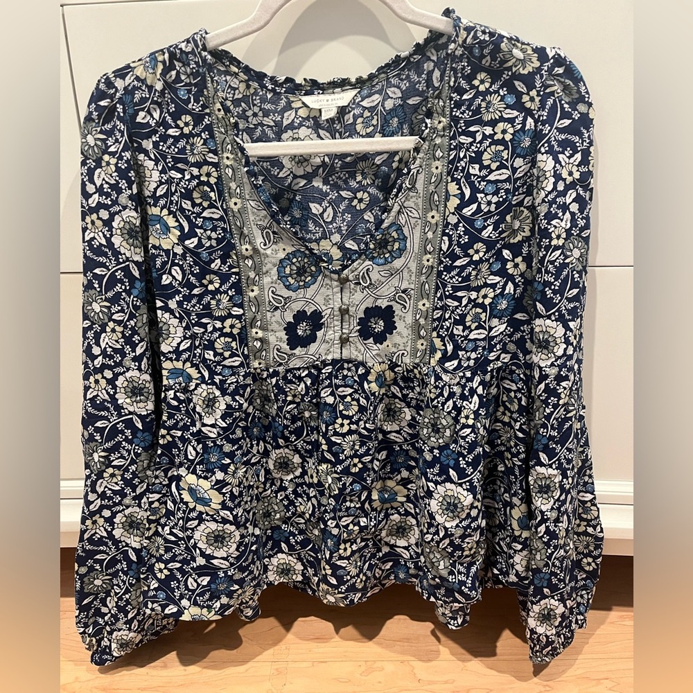 Lucky Brand Navy and White Floral Blouse